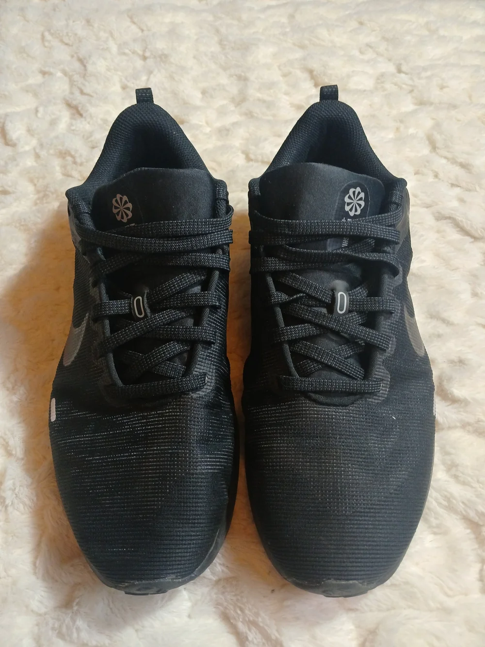 Nike Mens Downshifter 12 Black Athletic Running Shoes Sneakers Size 10.5